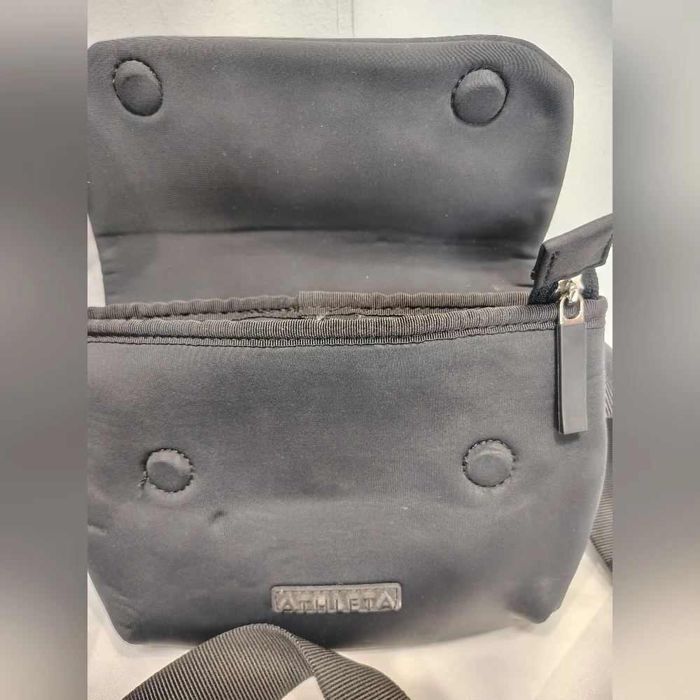 Athleta‎ Diem Belt Bag Black Fanny Pack Crossbody Small